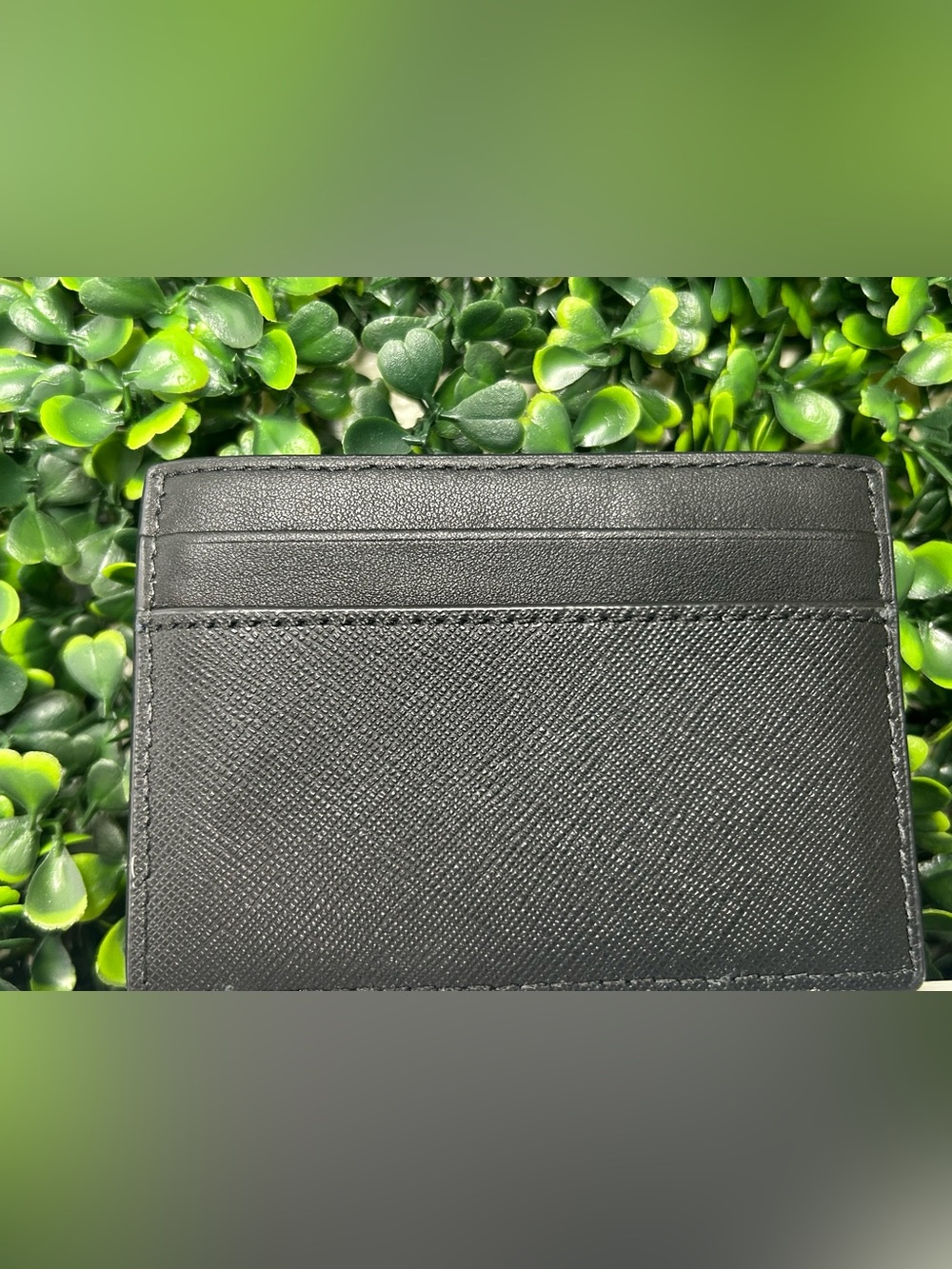 Michael Kors Black Leather Textured Card Holder
USED - Picture 2 of 2